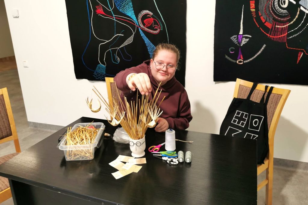 Kazlų Rūdos kultūros centre įvyko pirmoji nemokama kankliavimo pamoka